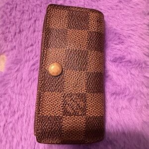 Louis Vuitton 4 Key Holder